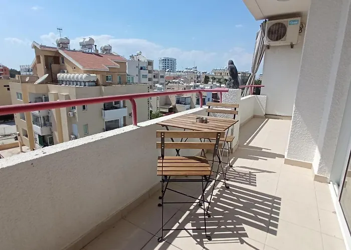 5 Min To The Beach Holiday Shared Apartment - Private Room In 3 Bdr Apt