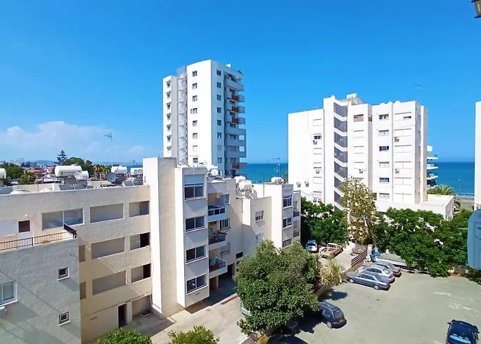 5 Min To The Beach Holiday Shared Apartment - Private Room In 3 Bdr Apt