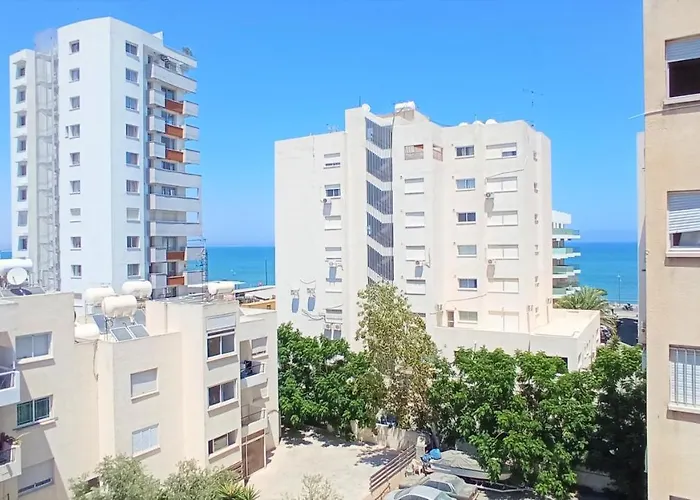 5 Min To The Beach Holiday Shared Apartment - Private Room In 3 Bdr Apt